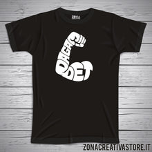 Carica l'immagine nel visualizzatore di Gallery, T-shirt divertente con frase in dialetto bergamasco Daga det