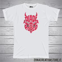 Carica l'immagine nel visualizzatore di Gallery, T-shirt divertente con frase in dialetto bergamasco Diaol porco