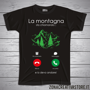 T-shirt divertenti la Montagna sta chiamando e io devo rispondere