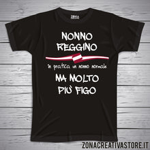 Carica l&#39;immagine nel visualizzatore di Gallery, T-shirt con frasi sui nonni NONNO REGGINO