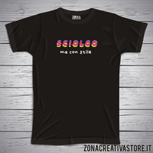 Carica l&#39;immagine nel visualizzatore di Gallery, T-shirt SCIOLGO CON STILE