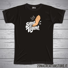 Carica l'immagine nel visualizzatore di Gallery, T-shirt divertente con frase in dialetto veneto Signor tegneme