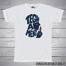 Carica l'immagine nel visualizzatore di Gallery, T-shirt divertente con frase in dialetto bergamasco Tegn a ment