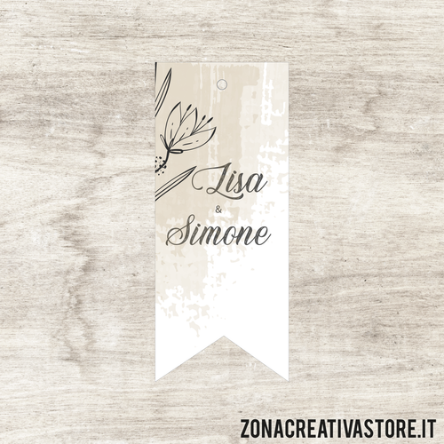 TAG IN CARTONCINO A FORMA DI BANDIERA PER MATRIMONIO - MISURA H. 5x2 CM. Cod. MA001