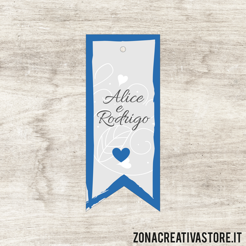 TAG IN CARTONCINO A FORMA DI BANDIERA PER MATRIMONIO - MISURA H. 5x2 CM. Cod. MA002