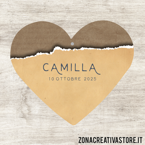 TAG A FORMA DI CUORE PER BATTESIMO DISPONIBILI IN 3 COLORI: ROSA, AZZURRO E AVORIO - MISURA H. 4,1 x 4,8 CM. Cod. BA015