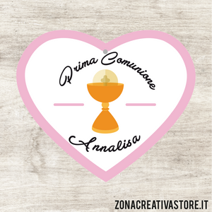 TAG IN CARTONCINO A FORMA DI CUORE PER COMUNIONE DISPONIBILI IN 3 COLORI: ROSA, AZZURRO E AVORIO - MISURA H. 5,1 x 4,3 CM. Cod. CO005