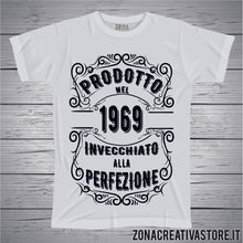 Carica l&#39;immagine nel visualizzatore di Gallery, T-shirt per festa di compleanno PRODOTTO NEL 1969 INVECCHIATO ALLA PERFEZIONE