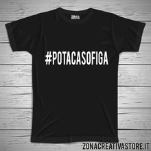 Carica l&#39;immagine nel visualizzatore di Gallery, T-shirt divertente con frase in dialetto bergamasco POTACASOFIGA