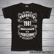 Carica l&#39;immagine nel visualizzatore di Gallery, T-shirt per festa di compleanno PRODOTTO NEL 1981 INVECCHIATO ALLA PERFEZIONE