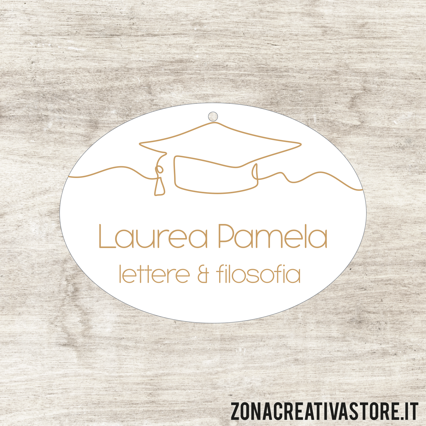 TAG A FORMA OVALE PER LAUREA DISPONIBILI IN 3 COLORI DIVERSI - MISURA H. 2,7x3,7 CM. Cod. LA002